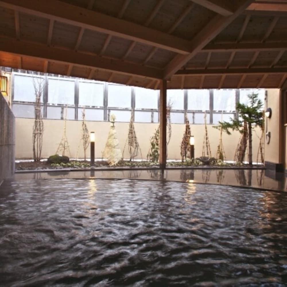 定山溪山亭俱乐部酒店 4*